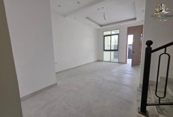 73126089 - Property Image 3