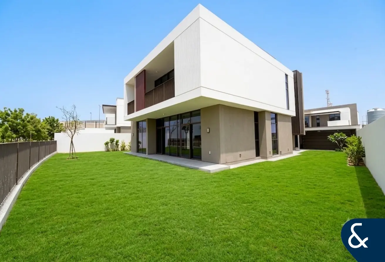 132015091 - Property Main Image