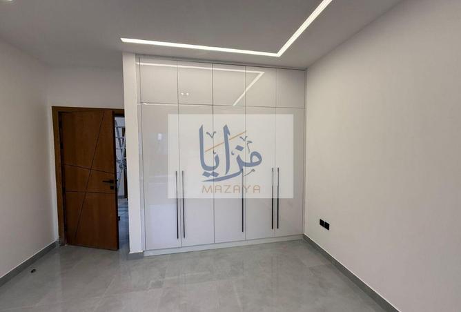 128811630 - Property Image 3