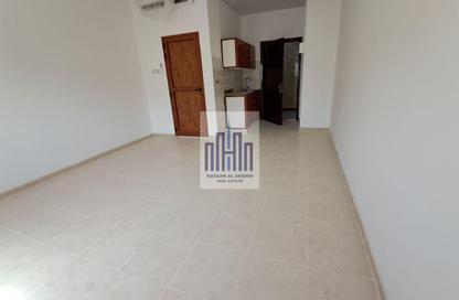 Apartment - Studio - 1 Bathroom for rent in Muwaileh - Sharjah