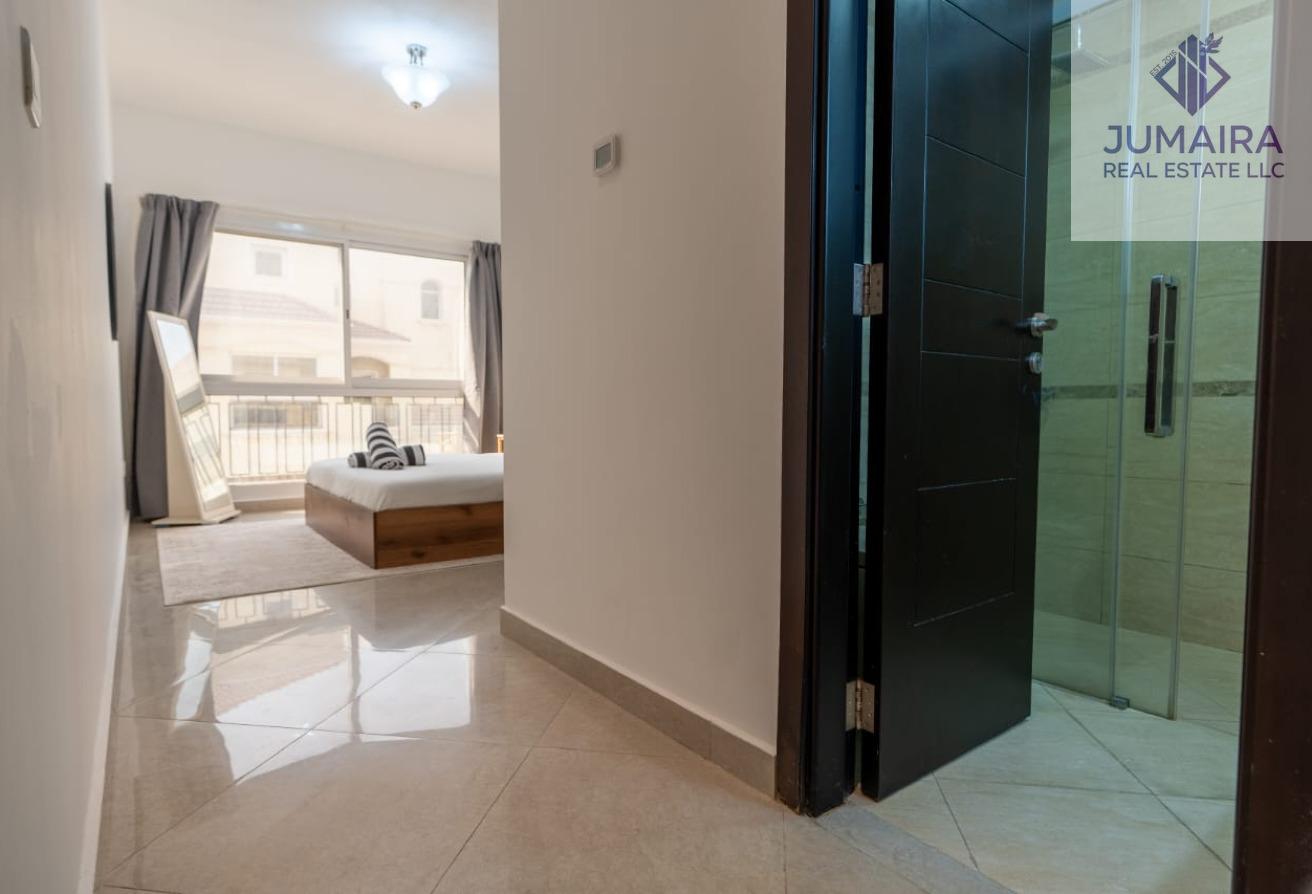 4 Bedrooms Ensuite bathrooms | Private pool | SALE