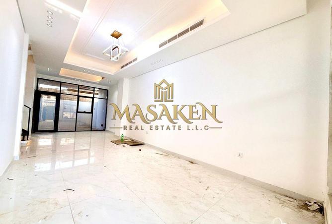 68301174 - Property Image 3