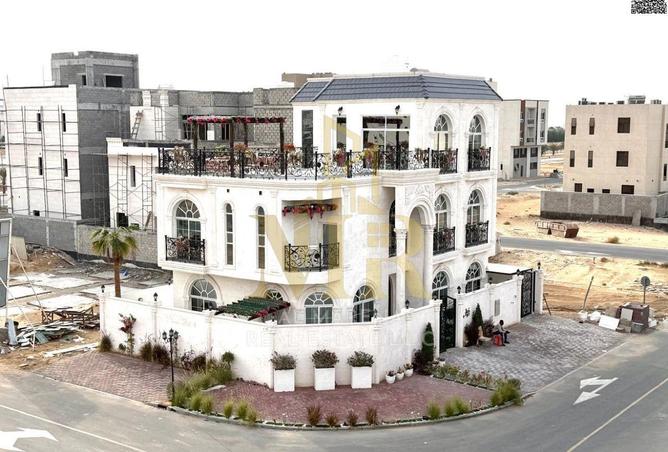 56943636 - Property Image 2