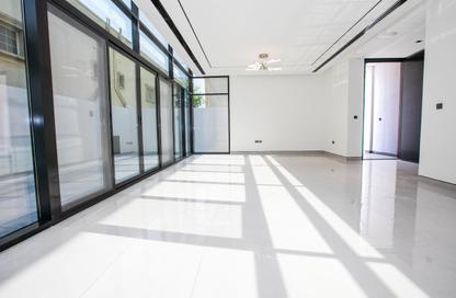 Villa - 4 - 4 for rent in Mirdif - Dubai Villa - 4 - 4 for rent in Mirdif - Dubai