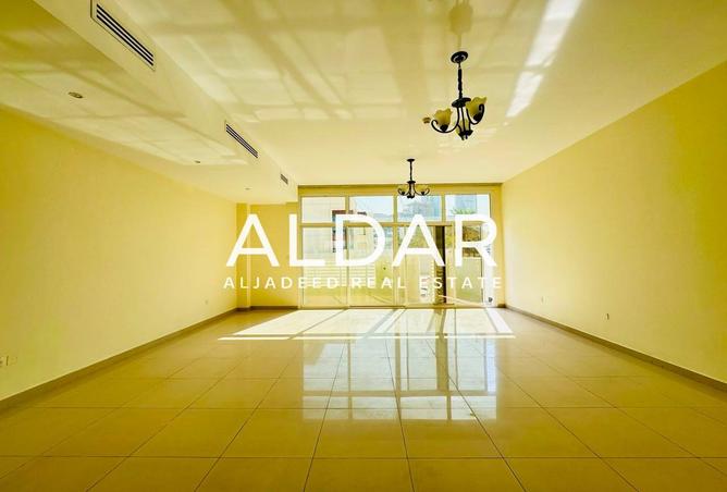 137438355 - Property Image 2
