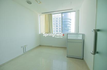 Office Space - Studio - 1 for rent in Business Tower - Business Bay - Dubai
