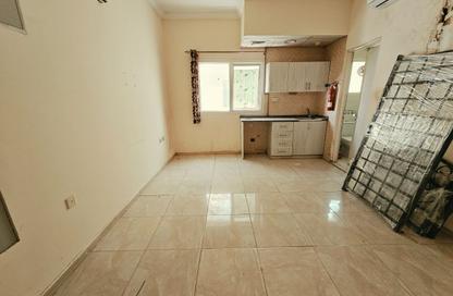 Apartment - Studio - 1 for rent in Fire Station Road - Muwaileh - Sharjah