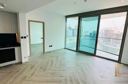Apartment - 1 Bedroom - 1 Bathroom for rent in Peninsula Three - Peninsula - Business Bay - Dubai
