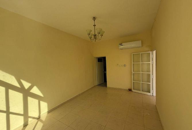 77379807 - Property Image 3