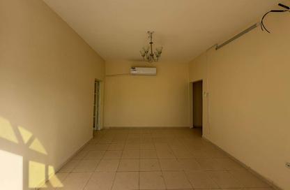 Apartment - 5 Bedrooms - 6 Bathrooms for rent in Al Jazzat - Al Riqqa - Sharjah