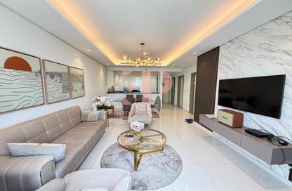 Apartment - 2 - 2 for rent in Paramount Tower Hotel  and  Residences - Business Bay - Dubai