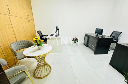 Office Space - Studio - 1 Bathroom for rent in Reem Residency - Al Karama - Dubai