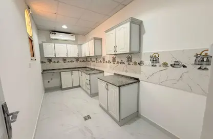 Apartment - 2 Bedrooms - 2 Bathrooms for rent in Shakhbout City - Abu Dhabi
