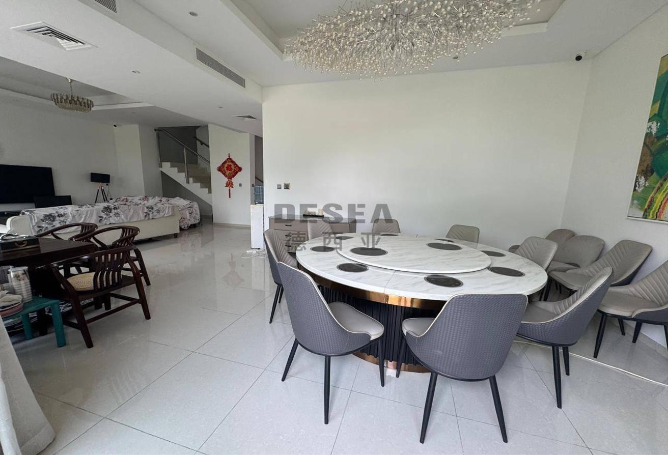 Park & Lake View | Family Haven | Vacant photo 4