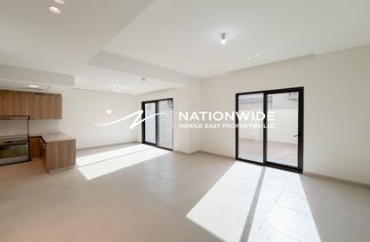 Townhouse - 3 - 4 for rent in Bloom Living - Zayed City (Khalifa City C) - Khalifa City - Abu Dhabi