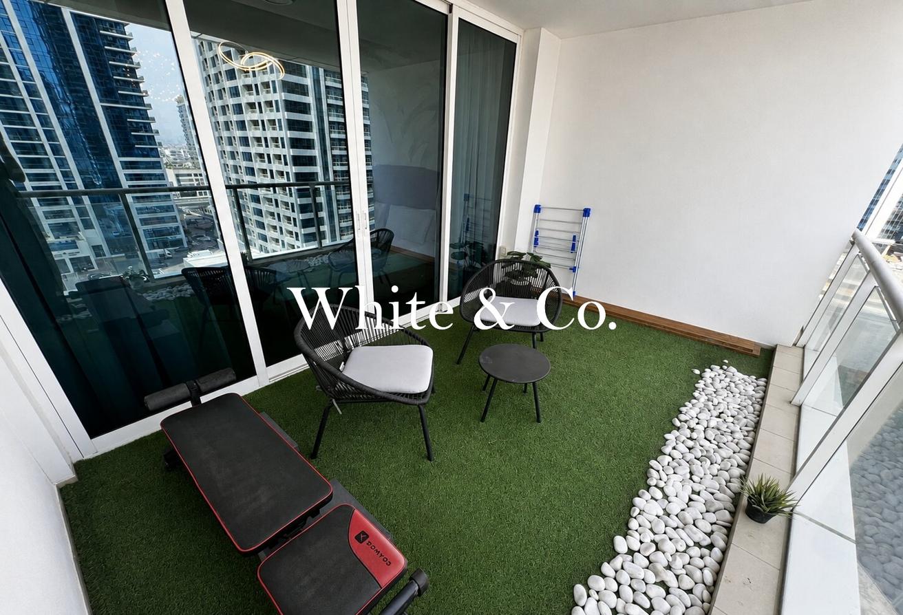 Luxurious | Fully Furnished | Lake View photo 6