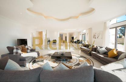 Villa - 6 Bedrooms - 7 Bathrooms for sale in Signature Villas Frond P - Signature Villas - Palm Jumeirah - Dubai