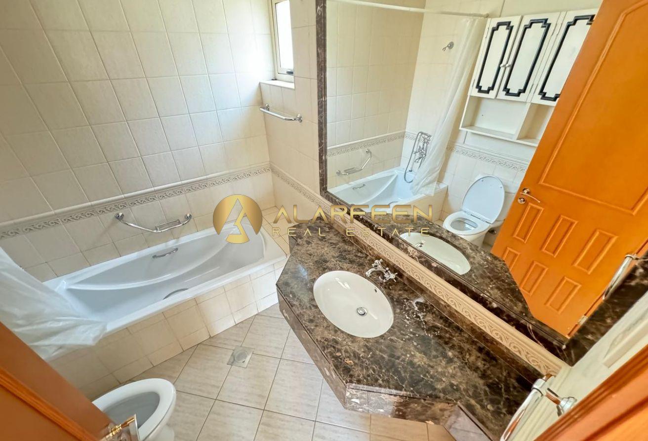 4 bed villa | Gated Community | Private Garden photo 15