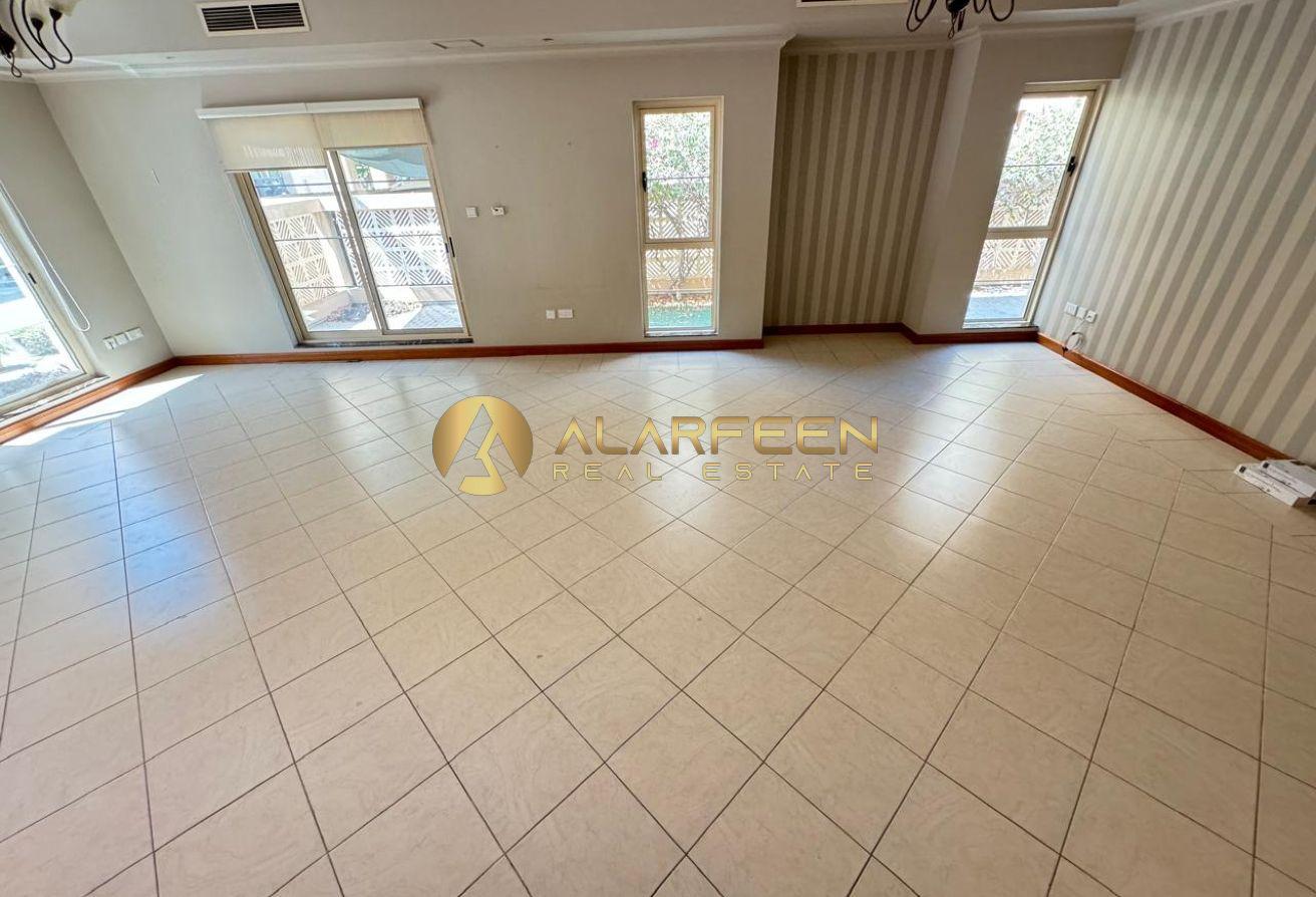 4 bed villa | Gated Community | Private Garden photo 5
