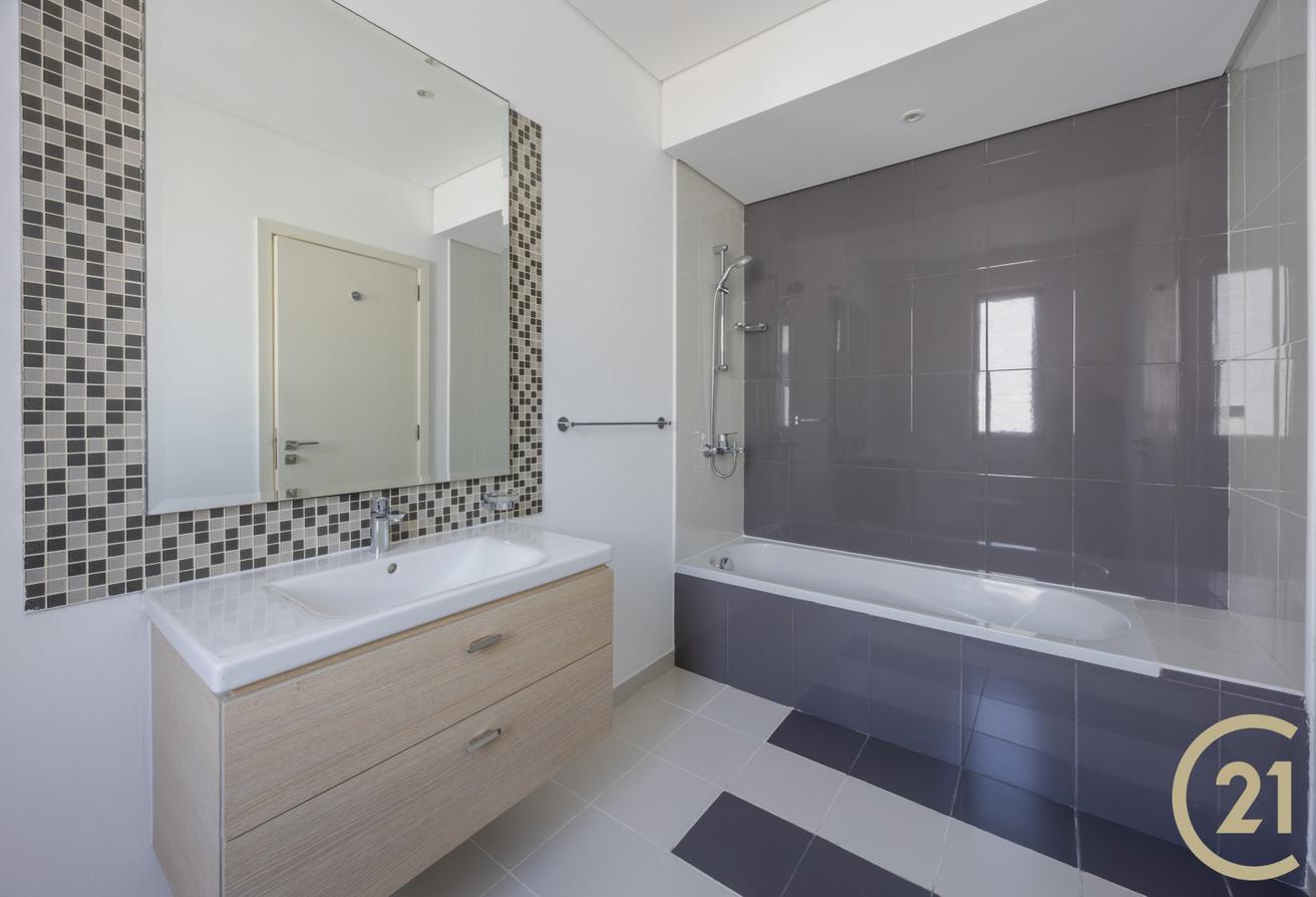 5BR + Maid | Vacant | Viewable | Singlerow photo 22
