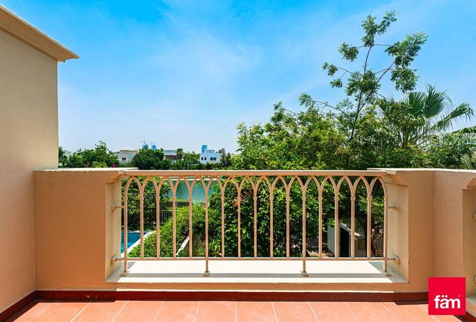 106860802 - Property Image 2