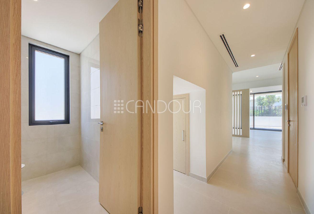 Corner Unit | Type C1 | Next to the Park | Vacant photo 9
