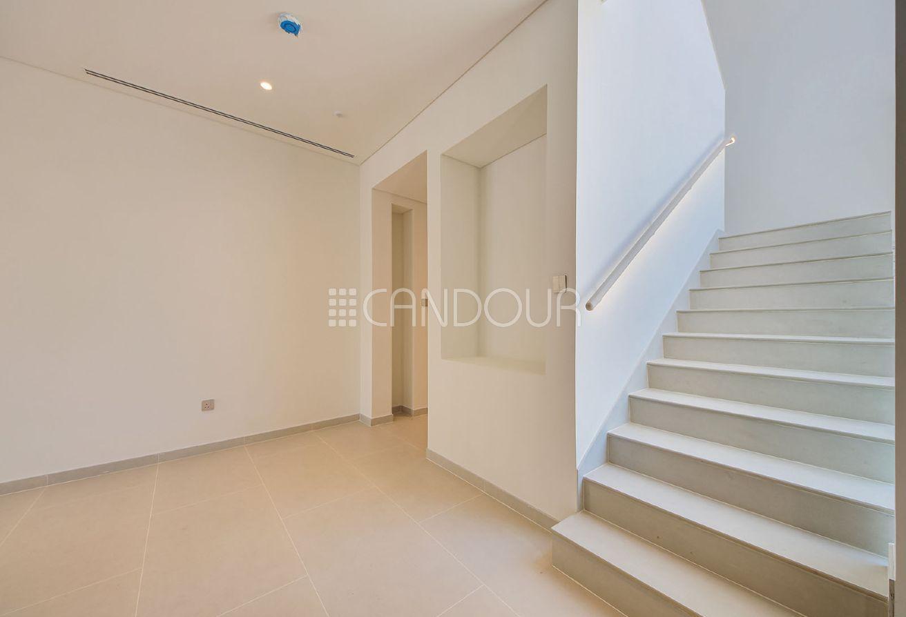 Corner Unit | Type C1 | Next to the Park | Vacant photo 10