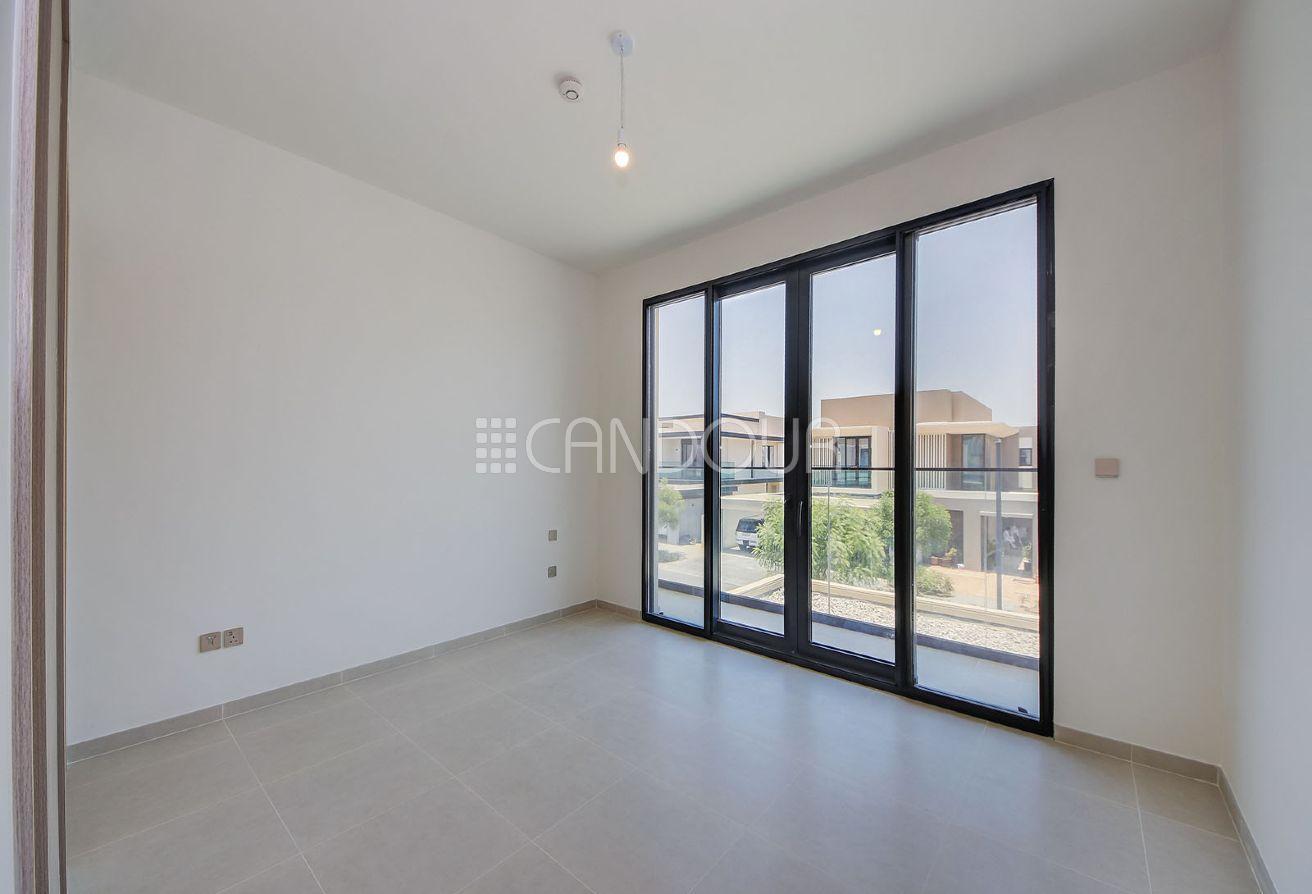 Corner Unit | Type C1 | Next to the Park | Vacant photo 15