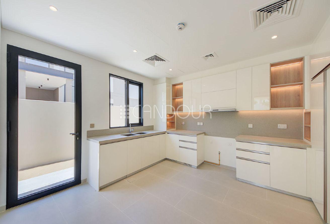 Corner Unit | Type C1 | Next to the Park | Vacant photo 5