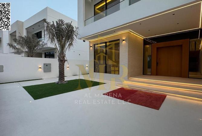 53611987 - Property Image 3