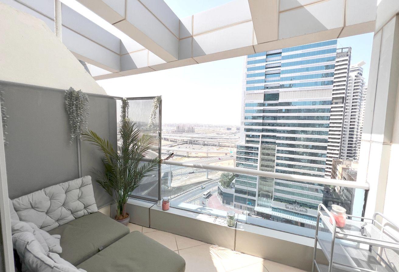 Furnished 1BR | Highest Floor | Great Location photo 14