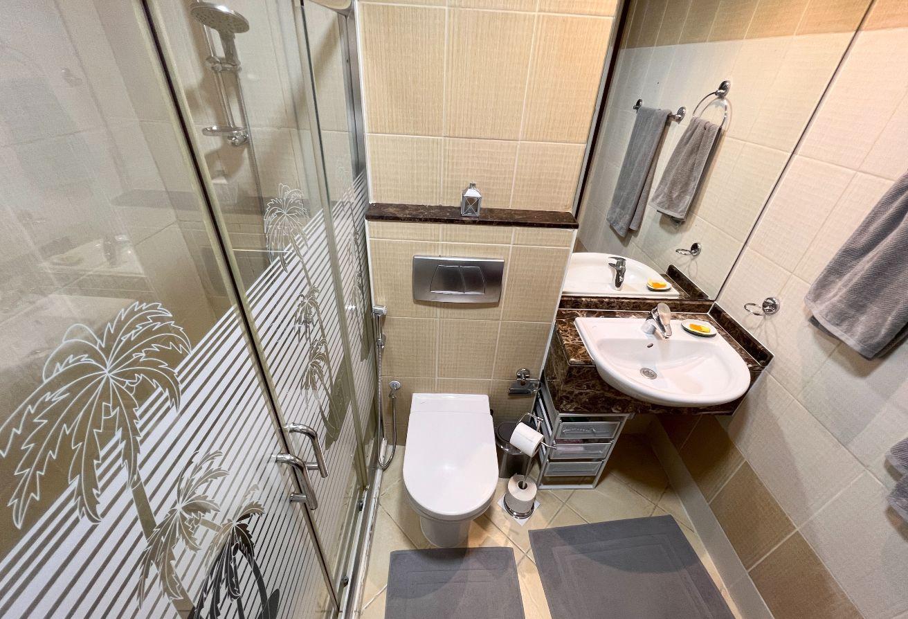 Furnished 1BR | Highest Floor | Great Location photo 15