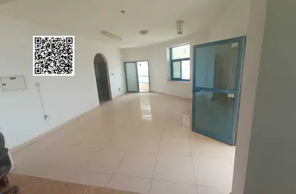 شقة - 4 غرف نوم - 8 حمامات للايجار في فلل الروضة 2 - 2 الروضة - الروضة - عجمان شقة - 4 غرف نوم - 8 حمامات للايجار في فلل الروضة 2 - 2 الروضة - الروضة - عجمان