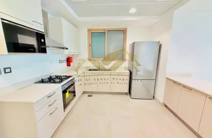 Apartment - 1 Bedroom - 2 Bathrooms for rent in Jumeirah Garden City - Al Satwa - Dubai