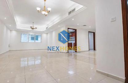 Apartment - 2 - 3 for rent in Al Menhali Building - Oud Metha - Bur Dubai - Dubai