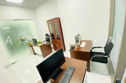 Office Space - Studio - 1 Bathroom for rent in Red Avenue - Al Garhoud - Dubai