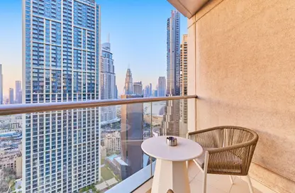 شقة - 2 غرف نوم - 2 حمامات للايجار في C برج فيوز - برج فيوز - وسط مدينة دبي - دبي