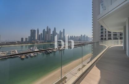 Apartment - 3 - 4 for rent in Palace Beach Residence Tower 2 - Palace Beach Residence - Emaar Beachfront - Dubai Harbour - Dubai Apartment - 3 - 4 for rent in Palace Beach Residence Tower 2 - Palace Beach Residence - Emaar Beachfront - Dubai Harbour - Dubai