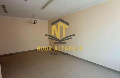 Apartment - 2 Bedrooms - 2 Bathrooms for rent in Al Khan Corniche - Al Khan - Sharjah
