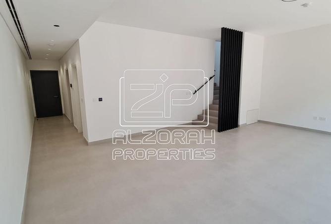137440027 - Property Image 3