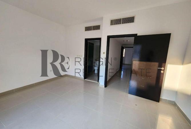 104120762 - Property Image 3
