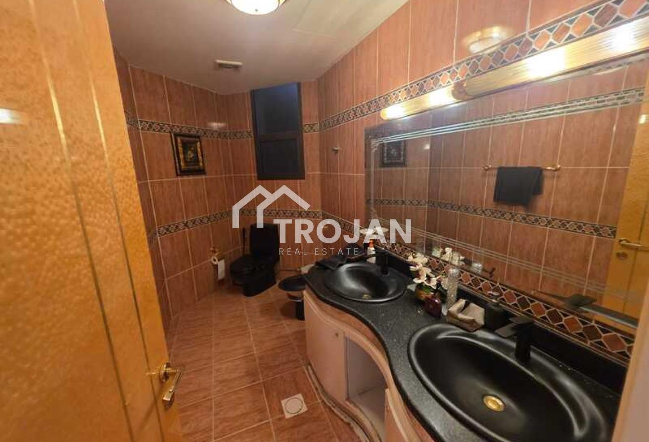 Spacious 4BR Villa | Prime Location | Furnished photo 14