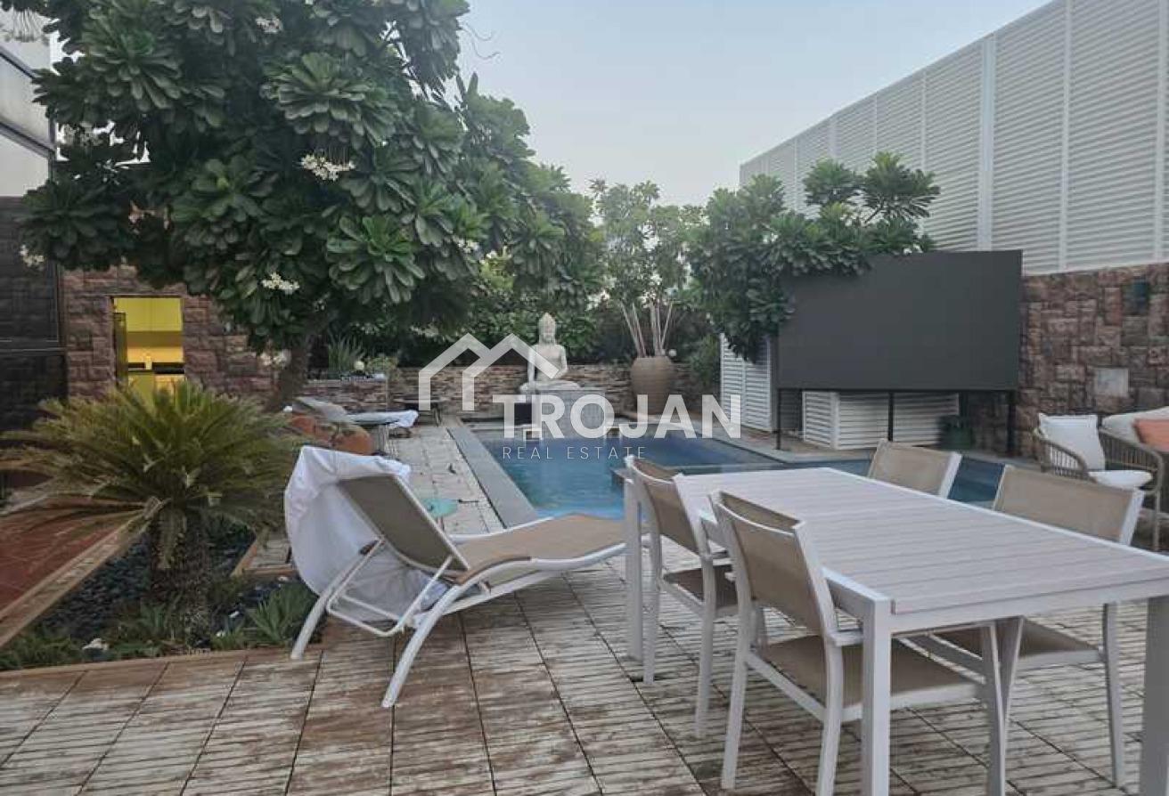 Spacious 4BR Villa | Prime Location | Furnished photo 28