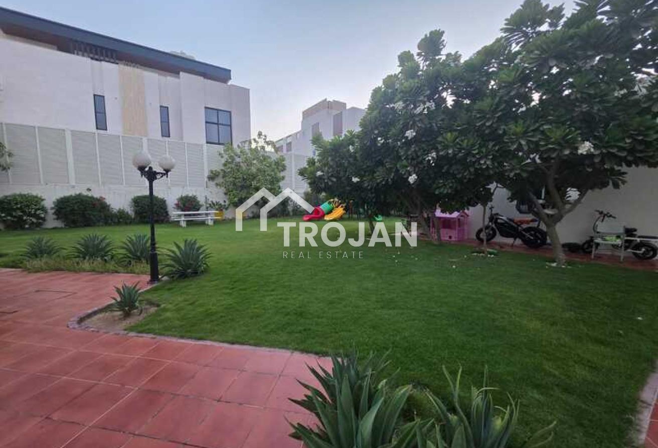 Spacious 4BR Villa | Prime Location | Furnished photo 22