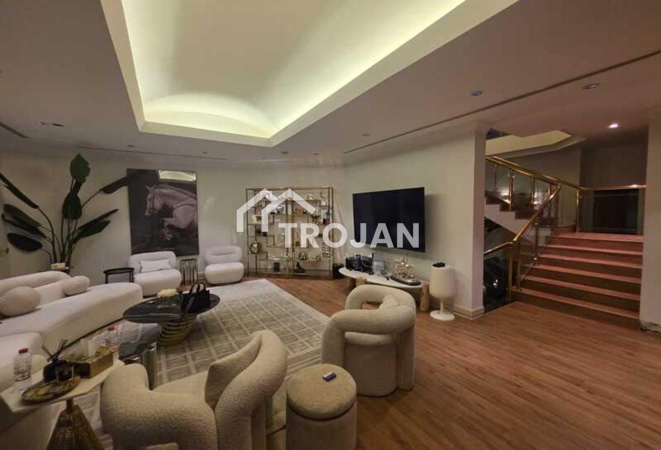 Spacious 4BR Villa | Prime Location | Furnished photo 3