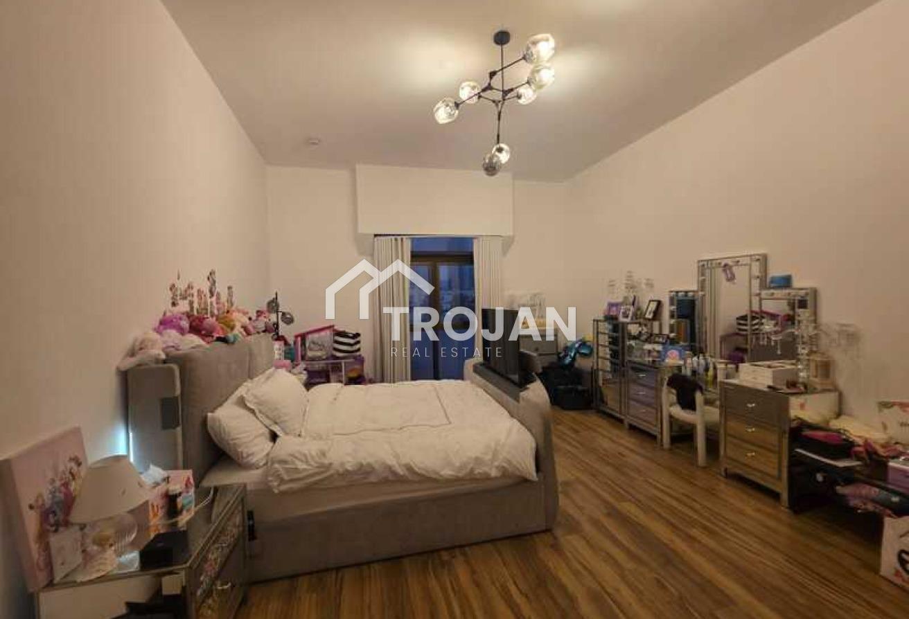 Spacious 4BR Villa | Prime Location | Furnished photo 10