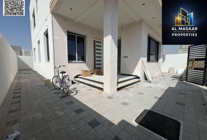 71124018 - Property Image 2