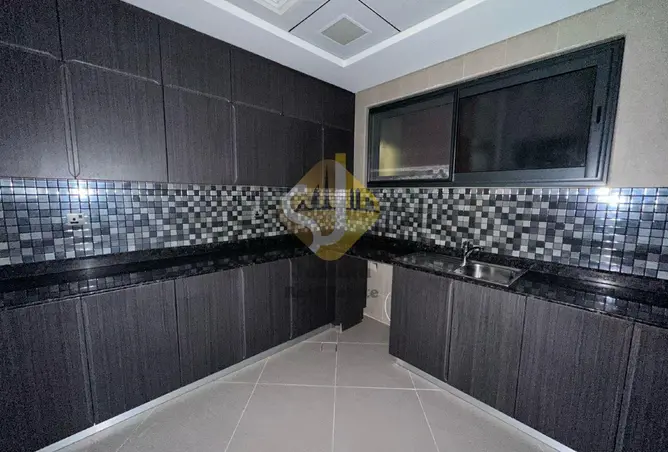 160555300 - Property Image 3