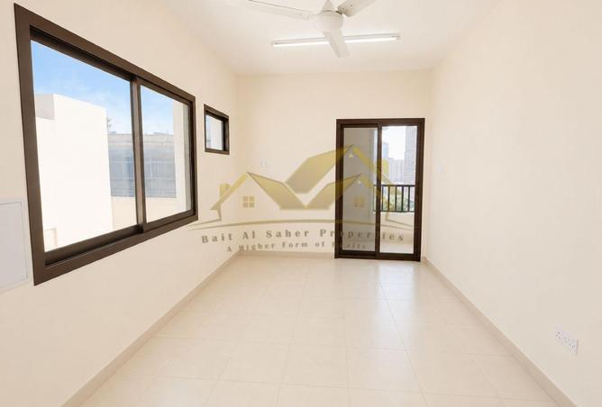 94008789 - Property Image 2