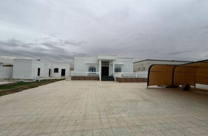 Villa - 3 Bedrooms - 4 Bathrooms for rent in Al Riffa - Ras Al Khaimah